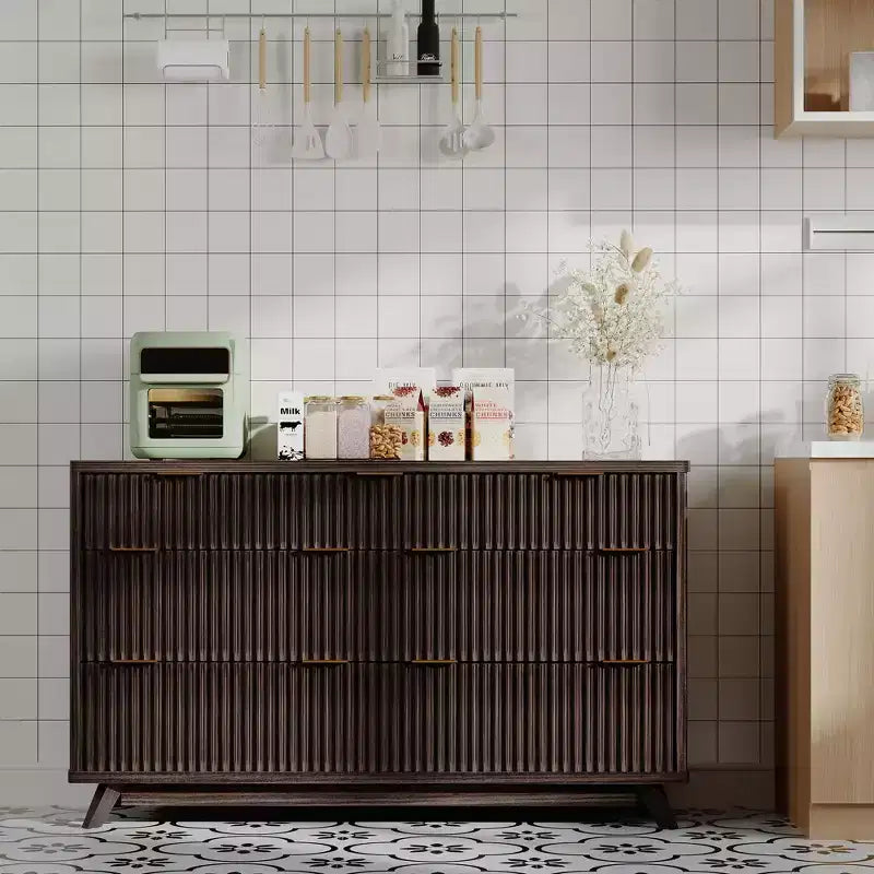 Commode à 7 tiroirs cannelés de 54 po de large, commode moderne en bois courbé avec rangement sur le dessus