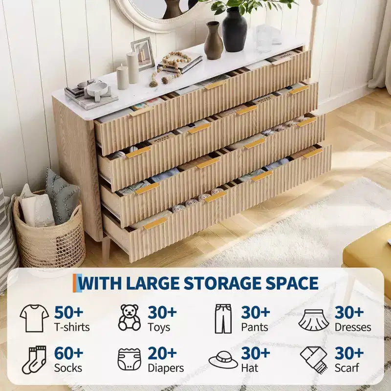 Commode large de 137 cm à 9 tiroirs, en bois moderne avec design ondulé cannelé et poignées métalliques
