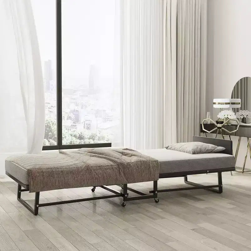 Lit pliant avec matelas, lit d'appoint portable avec 4 roues, 4 matelas en mousse et cadre en métal, lit d'appoint roulant de taille berceau peu encombrant pour chambre d'amis